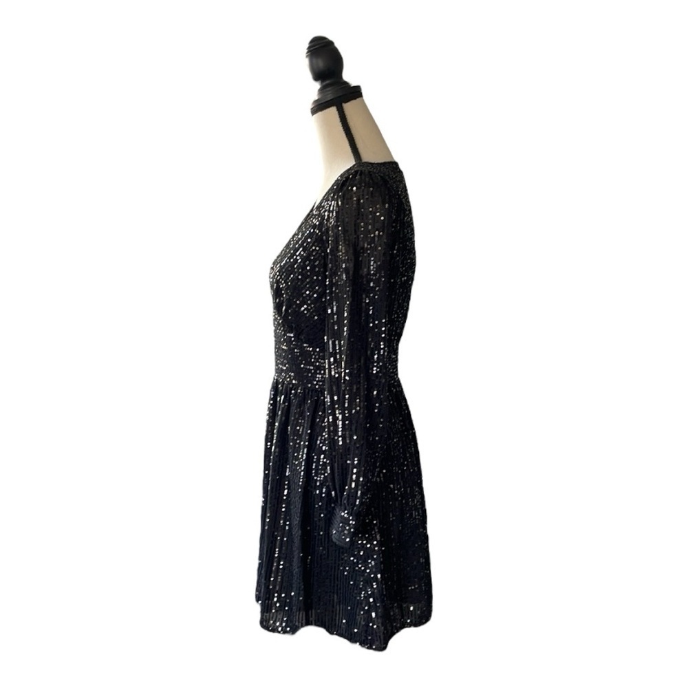 ♥️Michael Kors♥️Black long sleeves sequence, mini cocktail dress size (S/P) - Picture 6 of 13